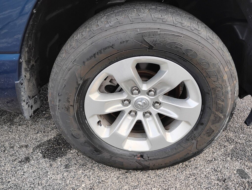 Used 2024 RAM 1500 Laramie AWD/4WD image 26