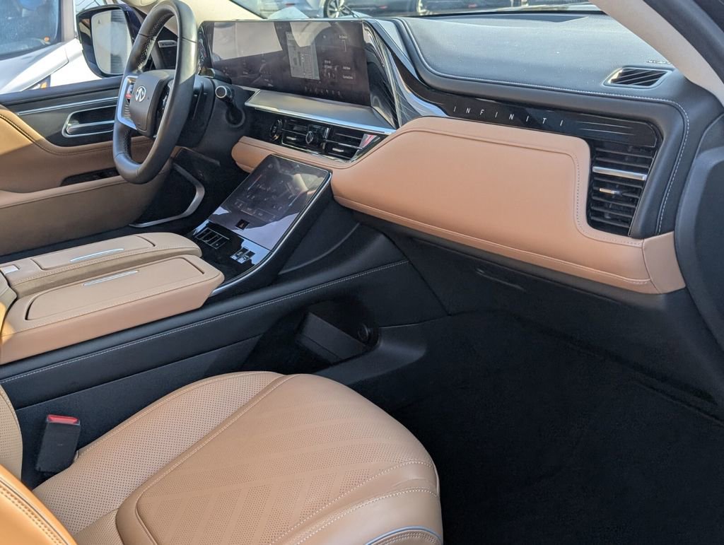 Used 2025 INFINITI QX80 Luxe image 17