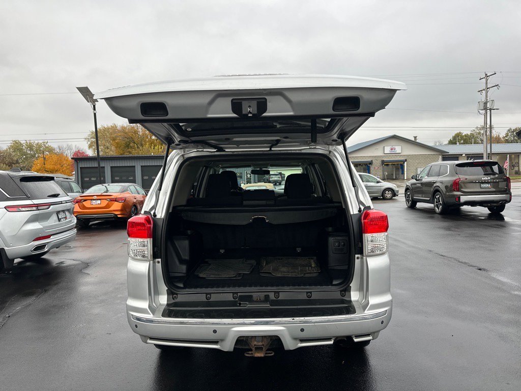 Used 2013 Toyota 4Runner SR5 w/ Convenience Pkg image 8