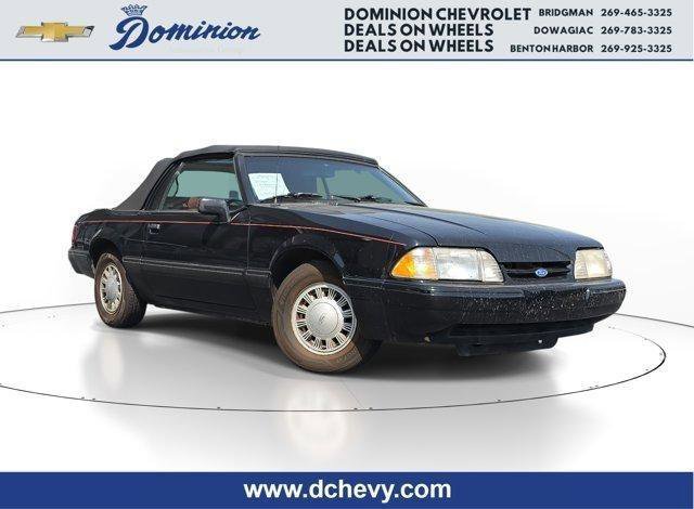Used 1988 Ford Mustang LX RWD video 1