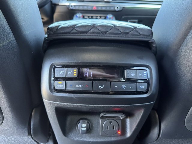 Used 2023 Hyundai Palisade Calligraphy image 19