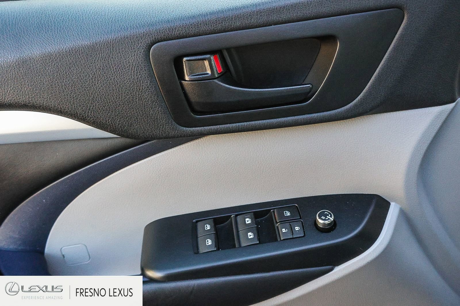 Used 2019 Toyota Highlander Plus image 23