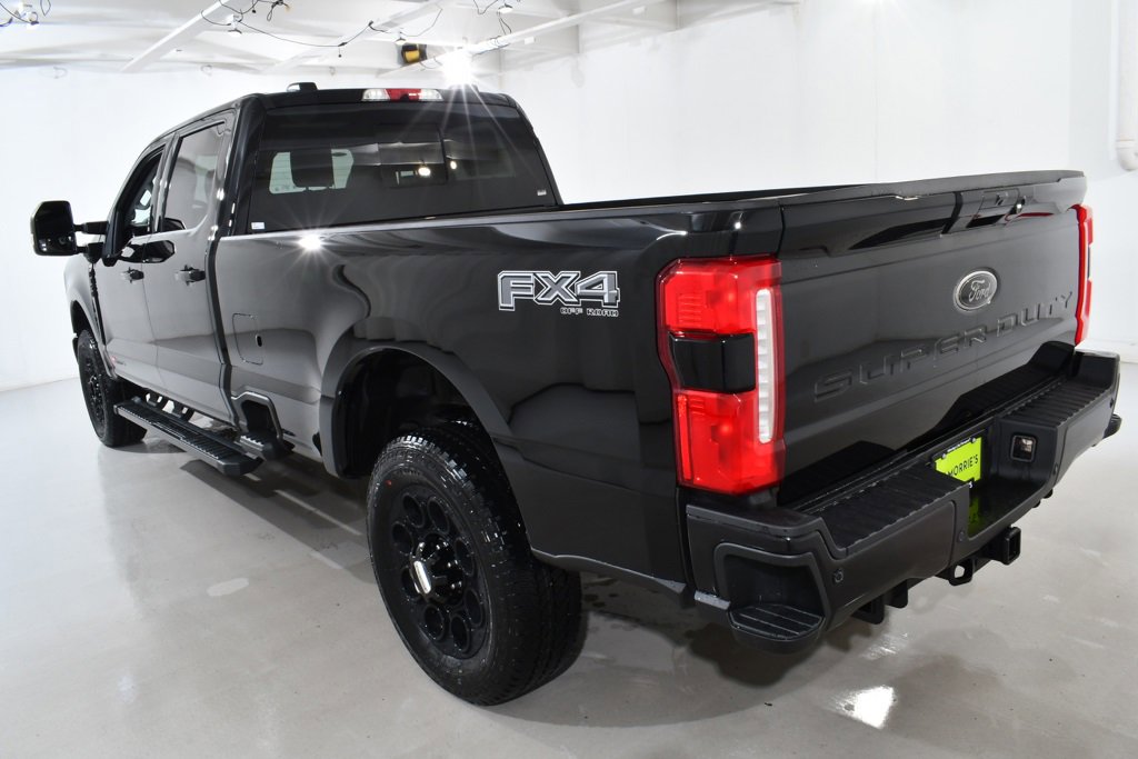 New 2026 Ford F350 Lariat w/ Black Appearance Package image 15