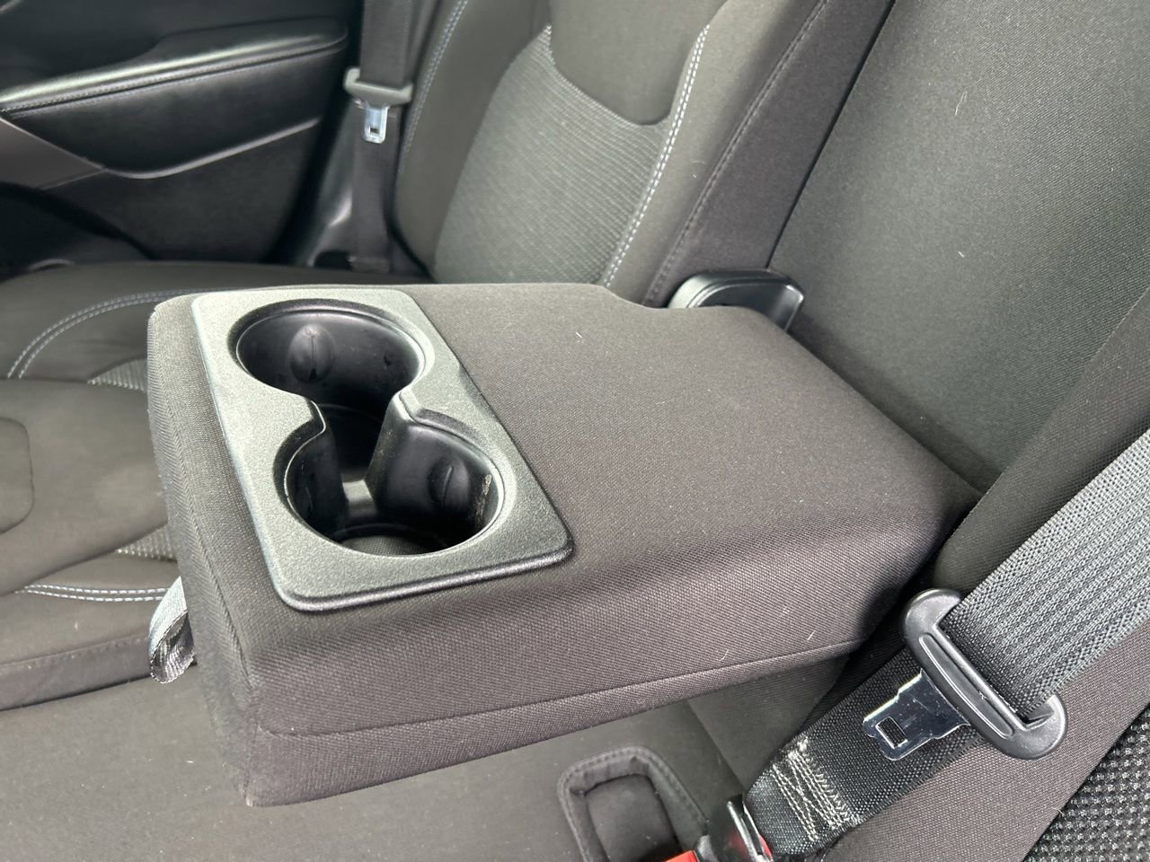 Used 2020 Jeep Cherokee Latitude image 27