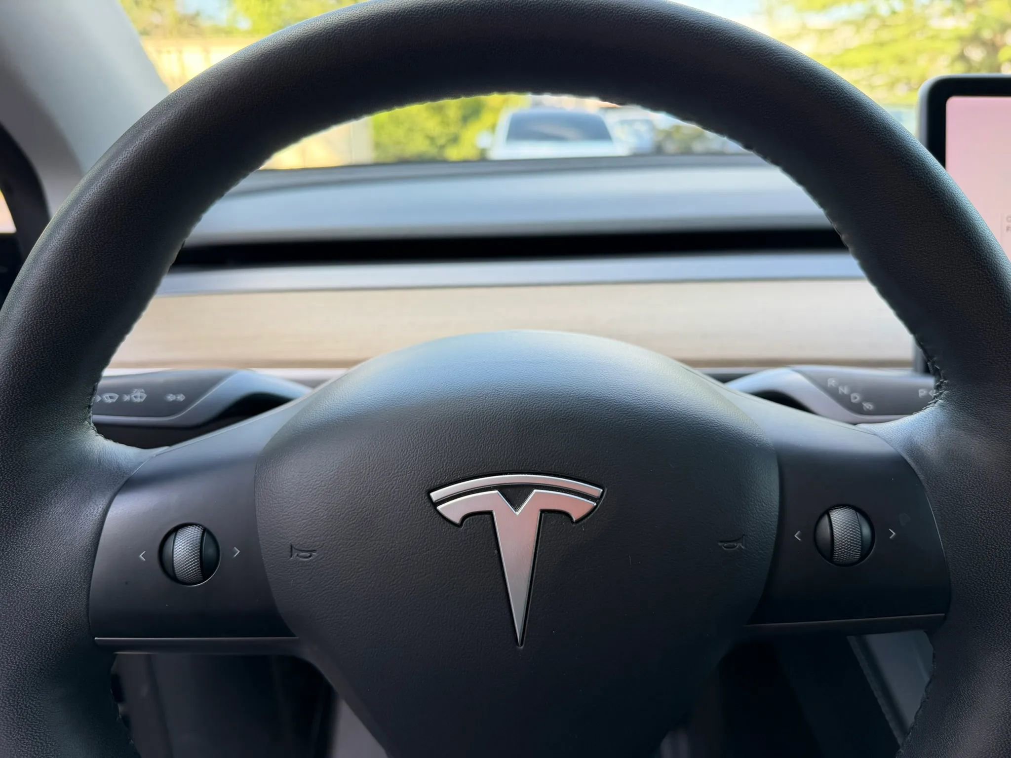 Used 2021 Tesla Model Y Long Range AWD/4WD image 23