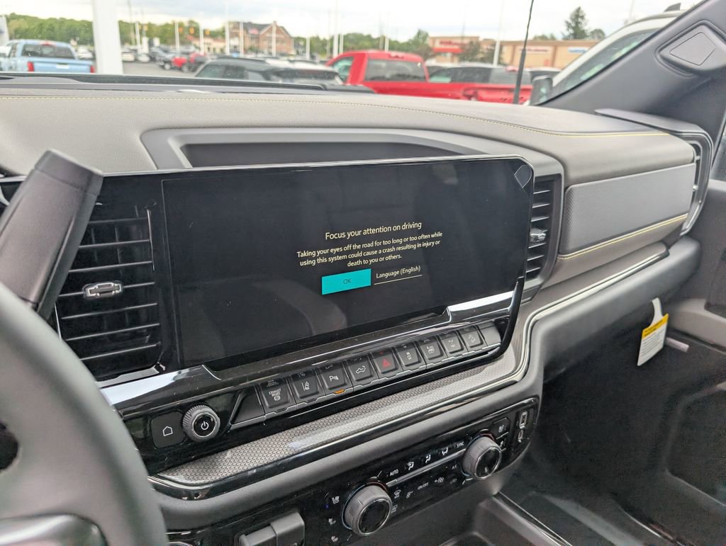 New 2026 Chevrolet Silverado 2500 ZR2 w/ LPO, Dark Essentials Package AWD/4WD image 20