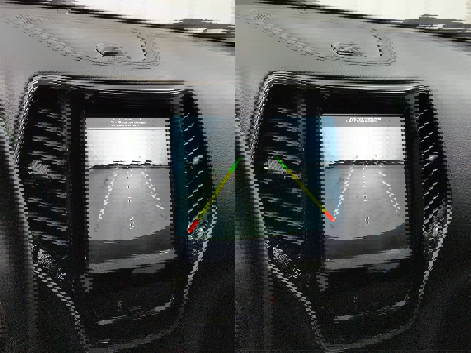 Used 2019 Jeep Cherokee Limited image 29