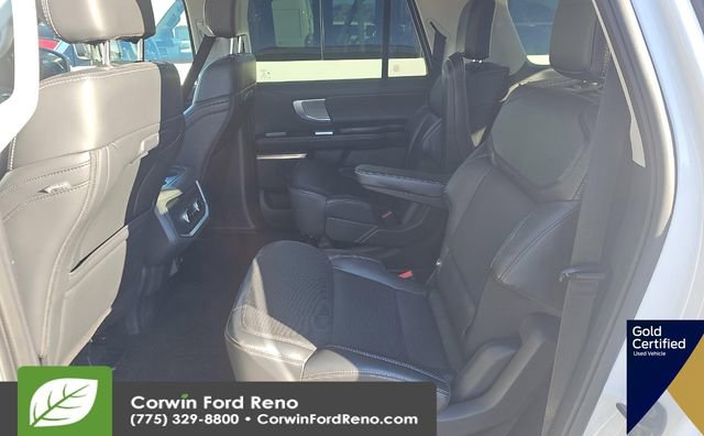 Used 2025 Ford Expedition Max Platinum image 17