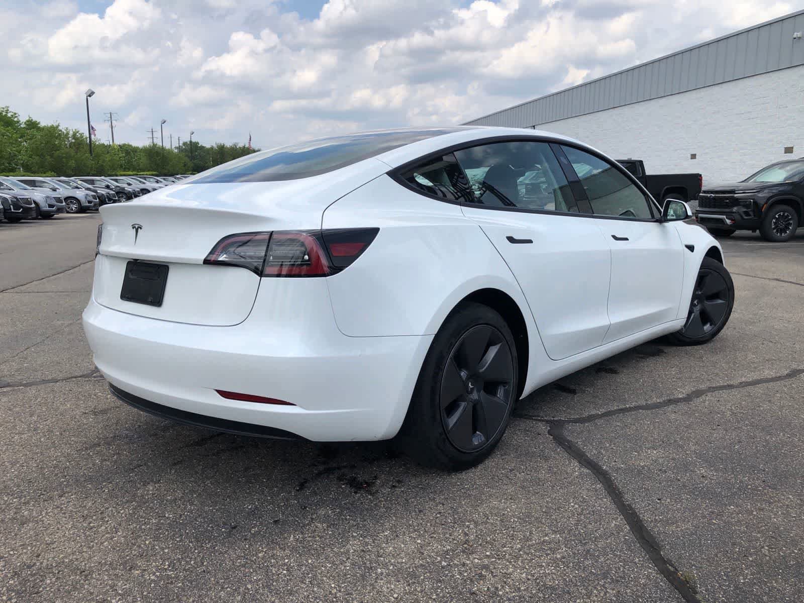 Used 2023 Tesla Model 3 Standard Range RWD image 3