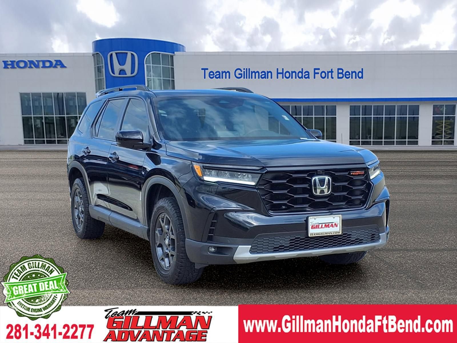 Used 2025 Honda Pilot TrailSport image 1