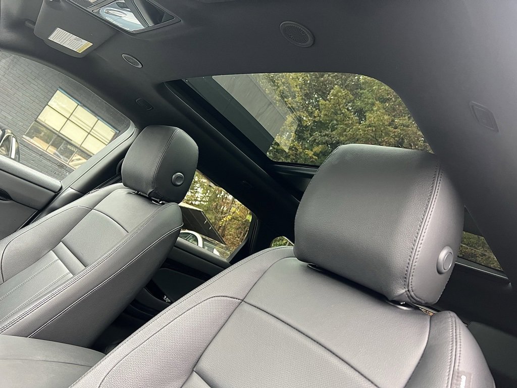 Used 2024 Land Rover Range Rover Evoque S image 44