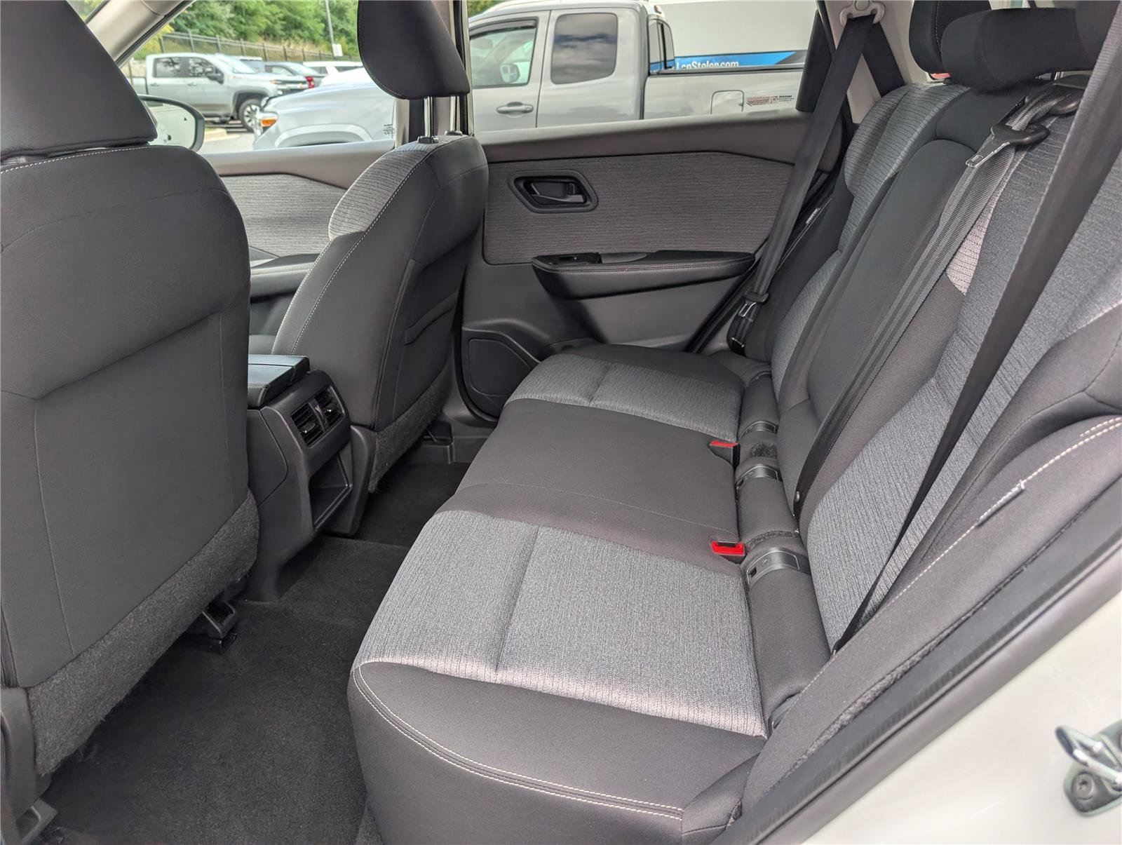 Used 2021 Nissan Rogue S AWD/4WD image 13