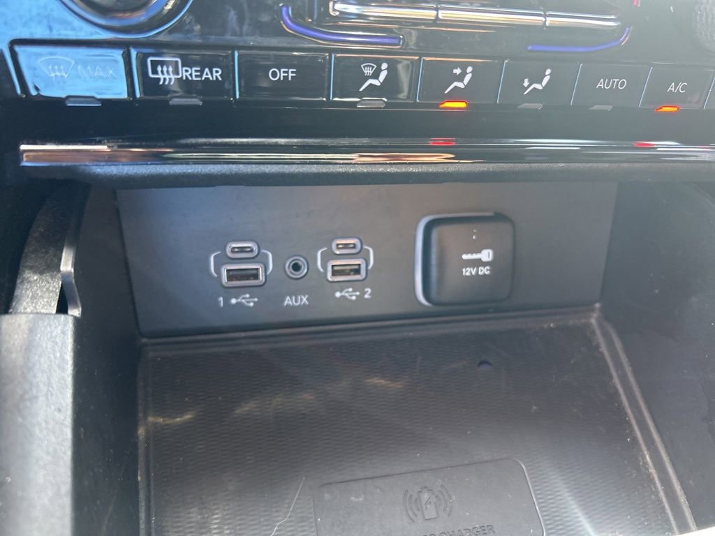 Used 2023 Jeep Grand Cherokee Laredo w/ Luxury Tech Group I image 41