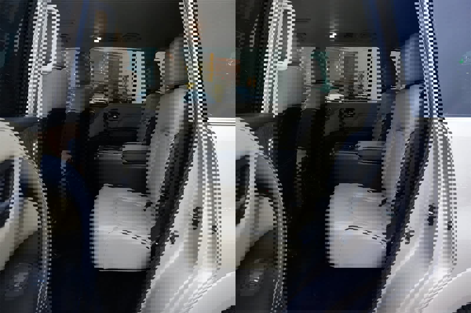 Used 2022 INFINITI QX80 Premium Select w/ Cargo Package image 19