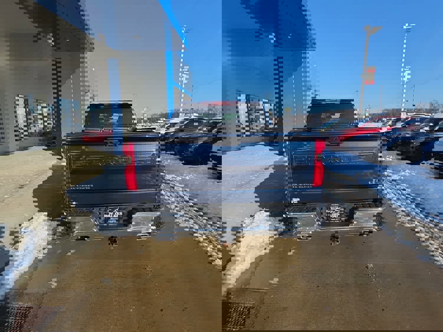 Used 2022 Chevrolet Silverado 1500 LTZ image 7