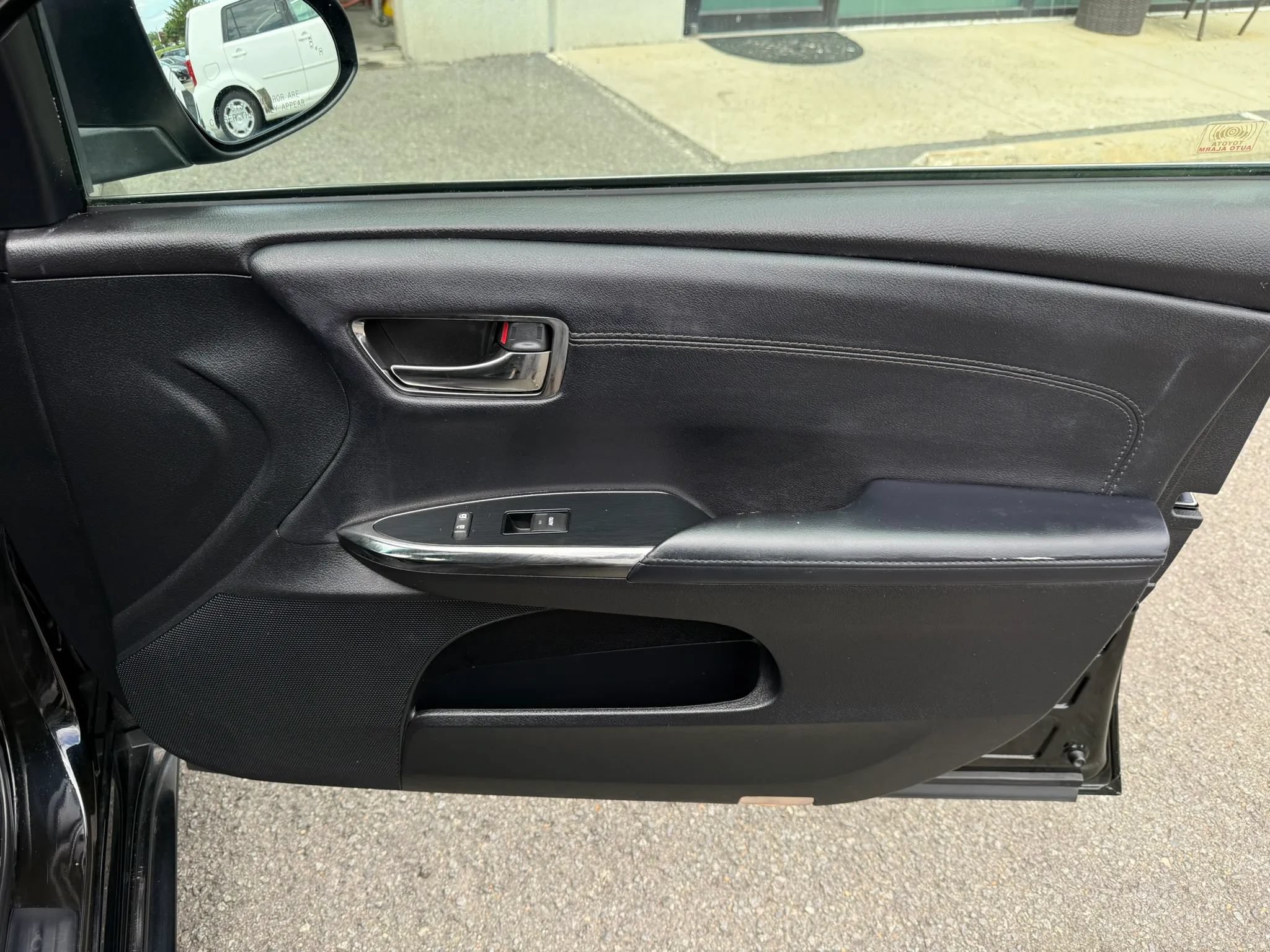 Used 2013 Toyota Avalon XLE Touring FWD image 20