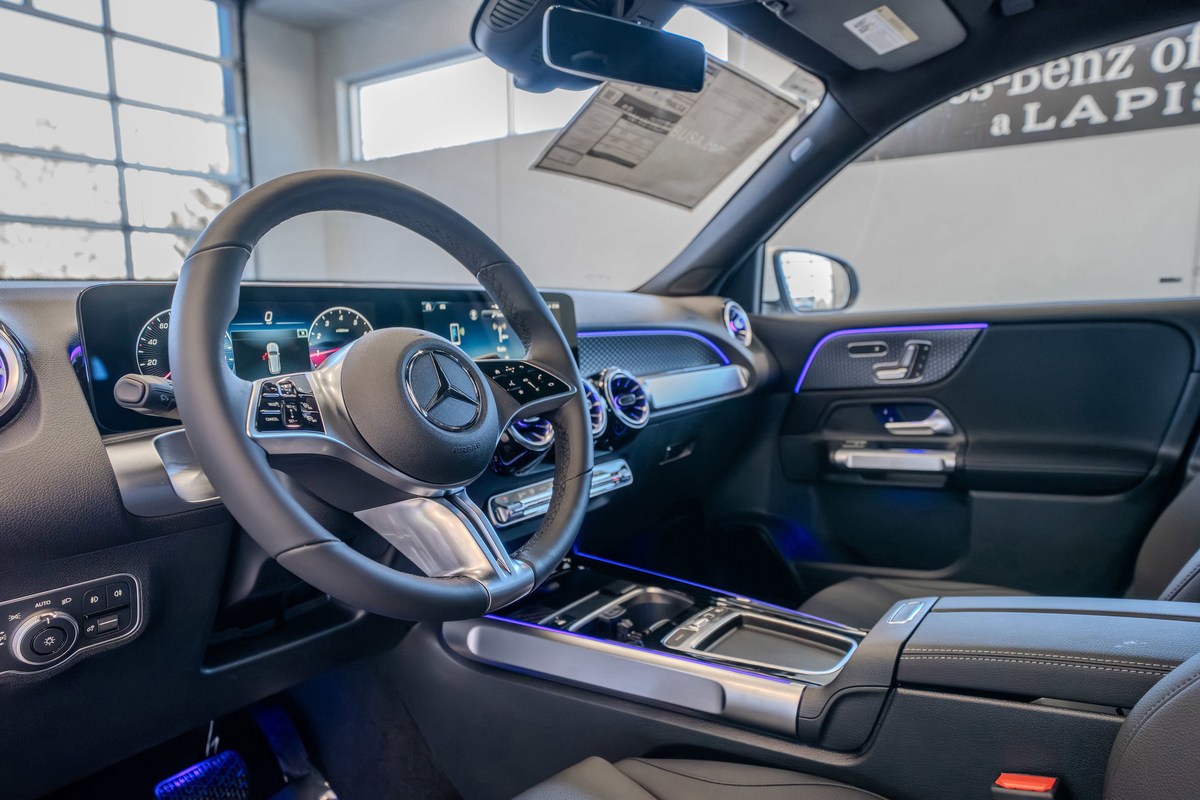 New 2026 Mercedes-Benz GLB 250 4MATIC image 7