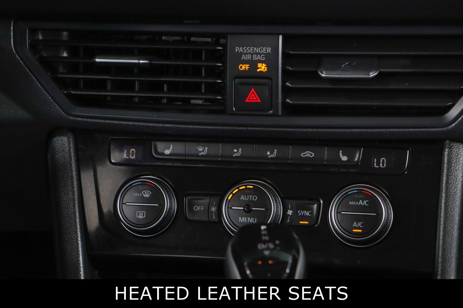 Used 2024 Volkswagen Jetta SE image 20