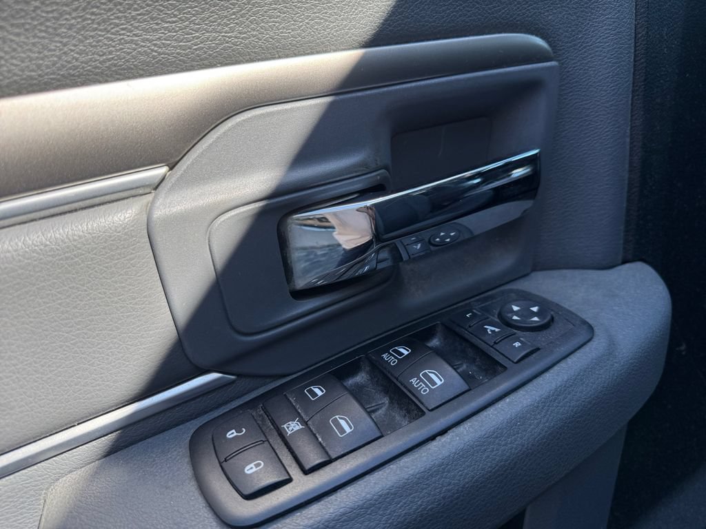 Used 2015 RAM 1500 Outdoorsman AWD/4WD image 19