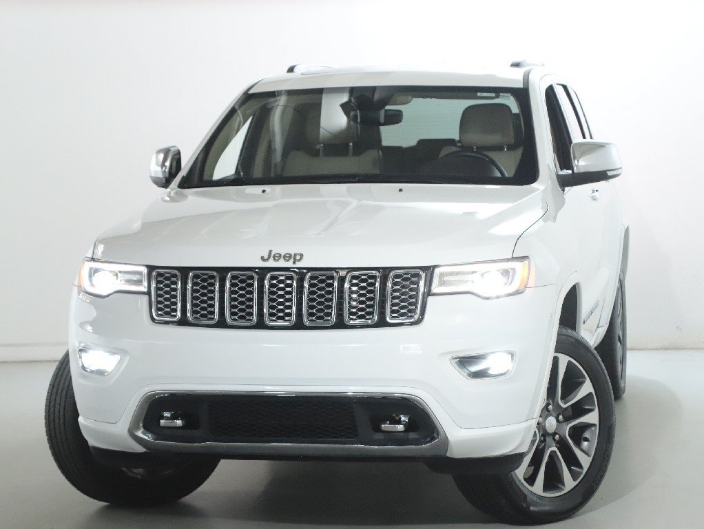 Used 2017 Jeep Grand Cherokee Overland AWD/4WD image 2