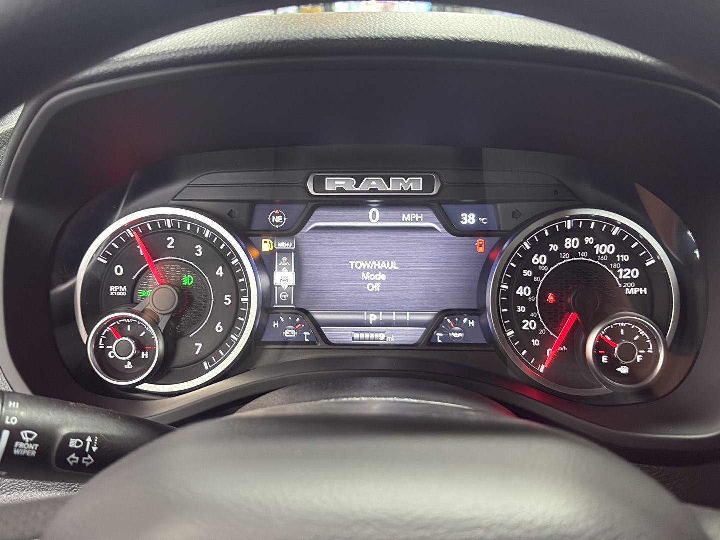 New 2026 RAM 1500 Express AWD/4WD image 12