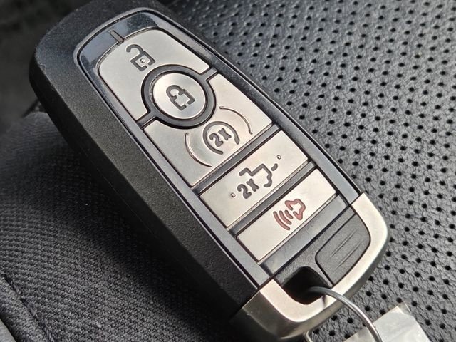 Used 2019 Ford F150 Raptor w/ Equipment Group 802A Luxury AWD/4WD image 36