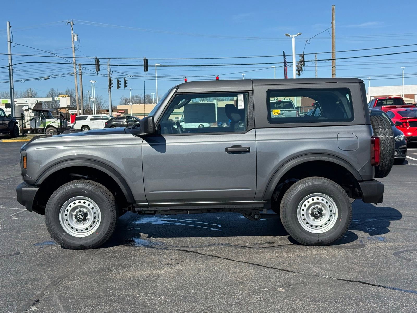 New 2026 Ford Bronco 2-Door image 2