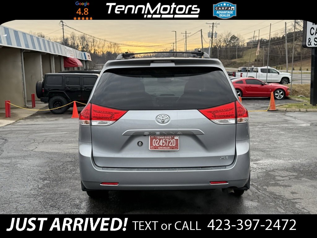Used 2014 Toyota Sienna XLE image 6