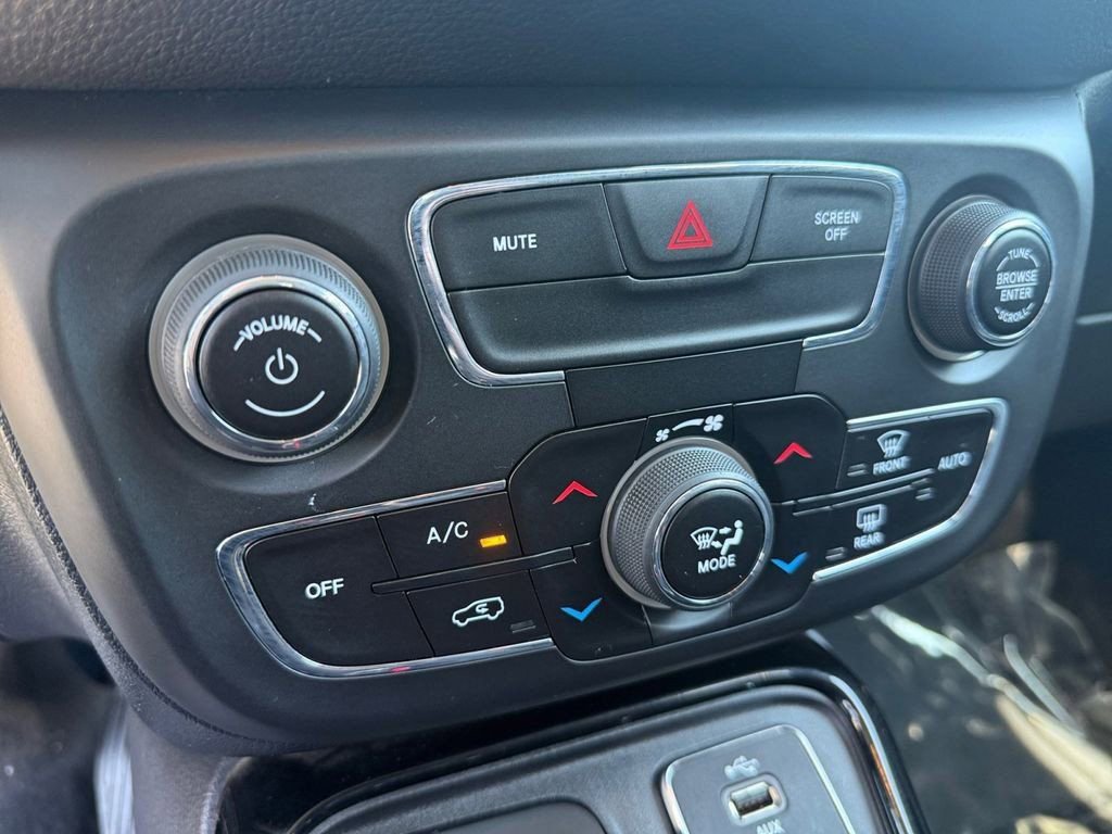 Used 2018 Jeep Compass Latitude w/ Popular Equipment Group image 23