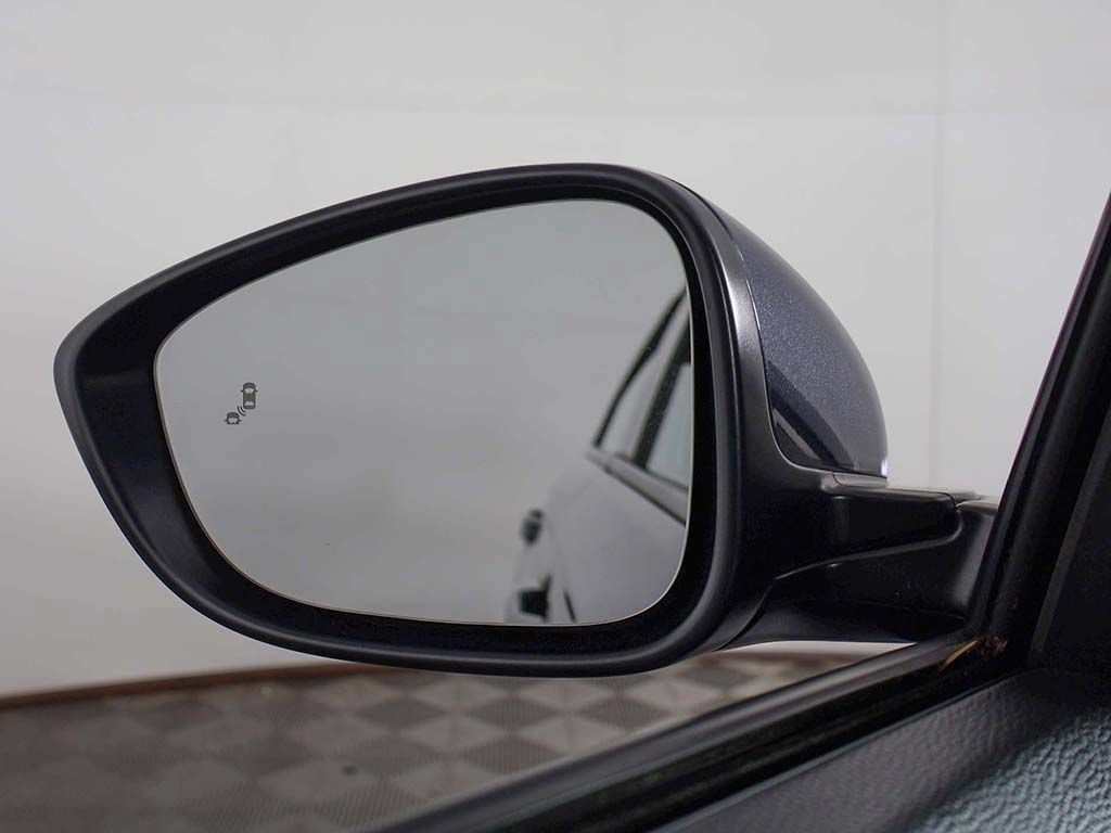Used 2023 Honda Accord EX image 37