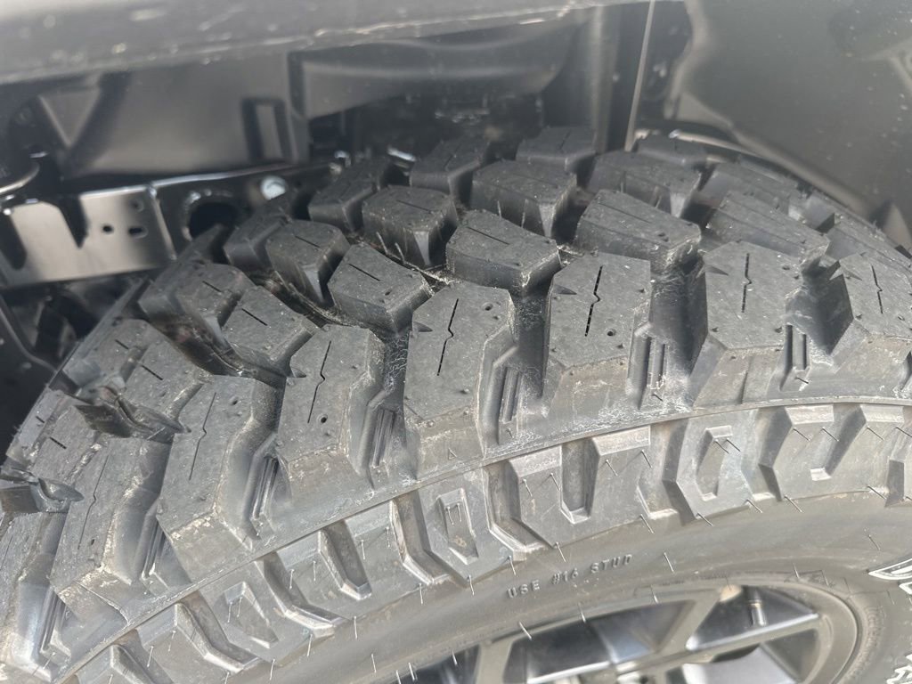 New 2025 Jeep Gladiator Willys image 29