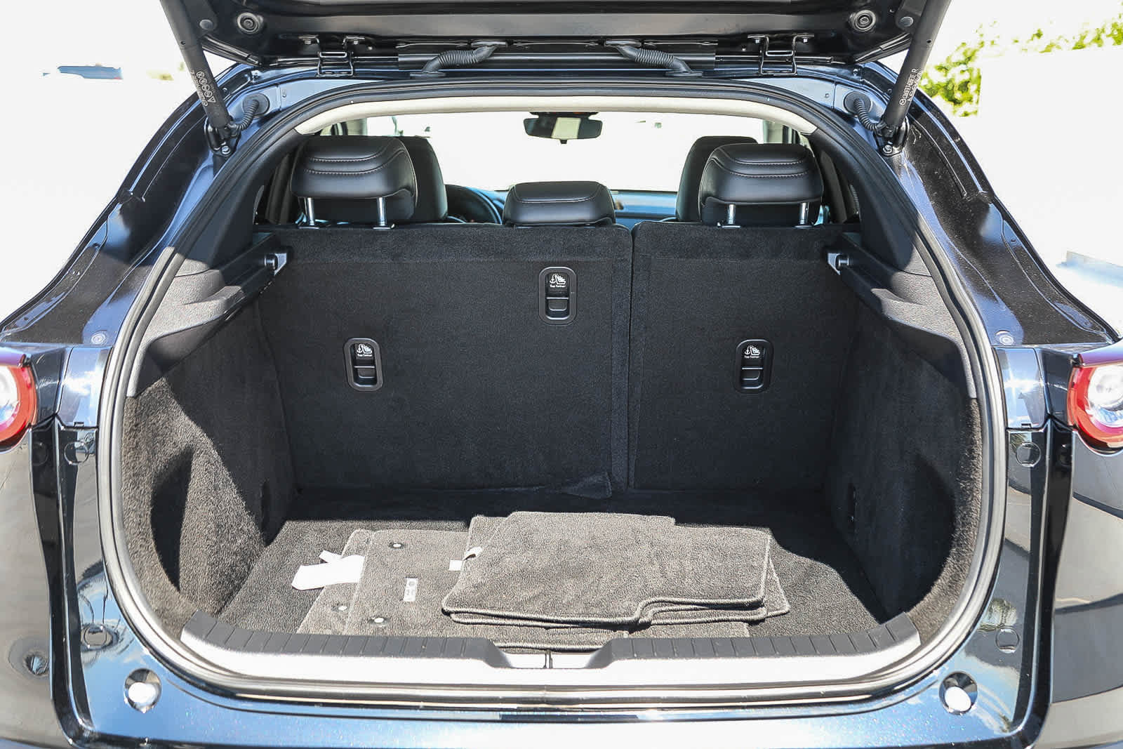Used 2024 MAZDA CX-30 AWD 2.5 S w/ Premium Package image 25