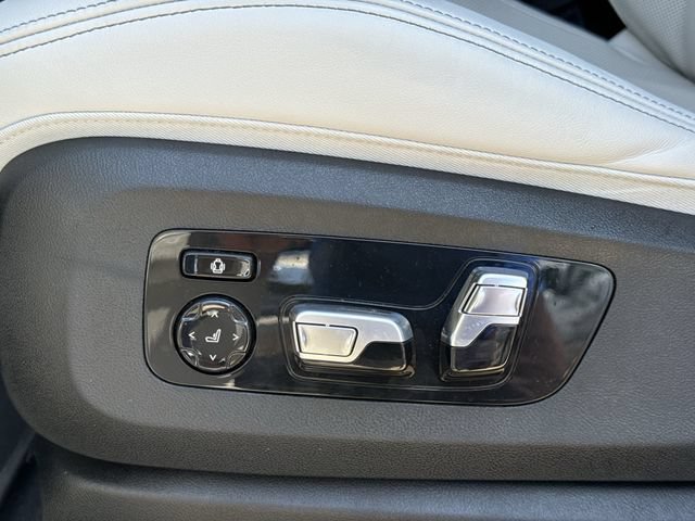 Used 2025 BMW XM AWD/4WD image 25
