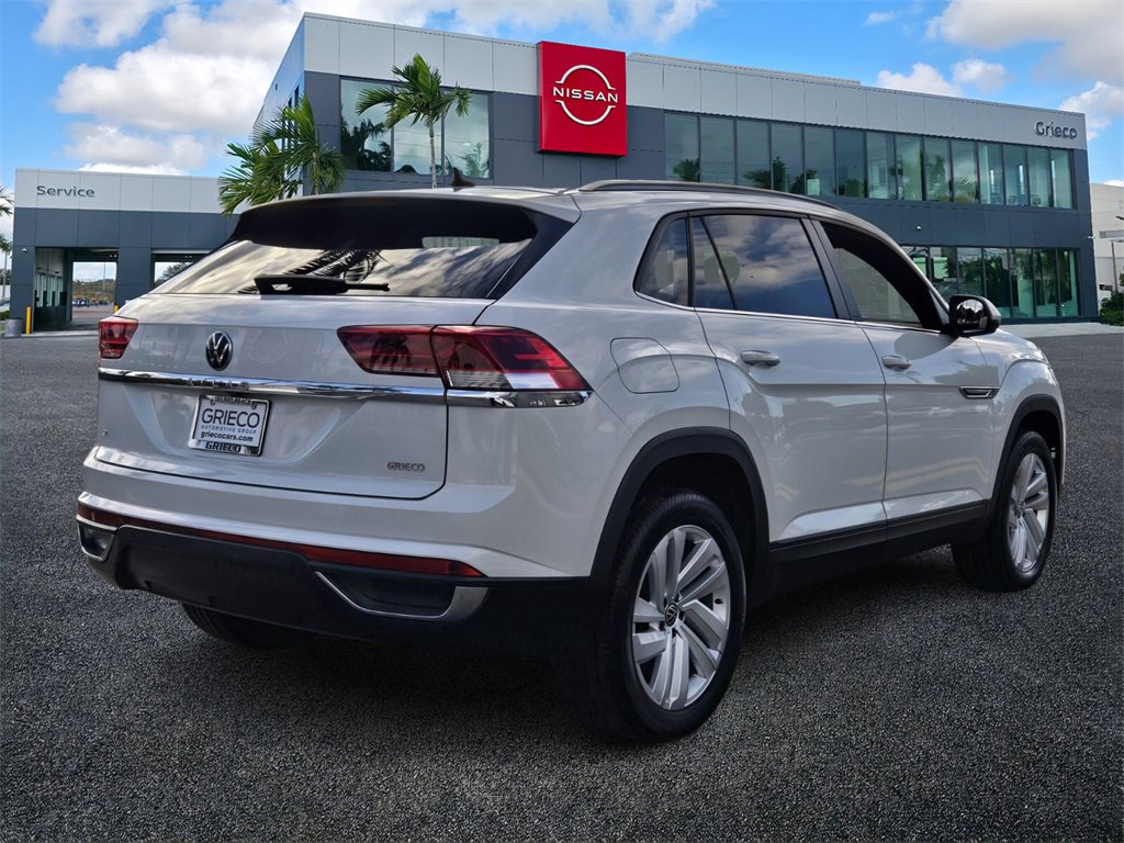 Used 2021 Volkswagen Atlas Cross Sport SE w/ Panoramic Sunroof Package image 7