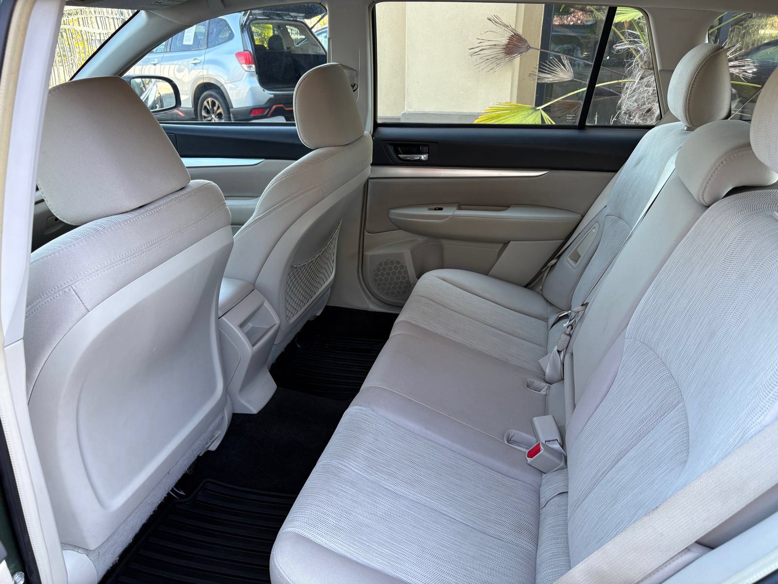 Used 2014 Subaru Outback 2.5i AWD/4WD image 18
