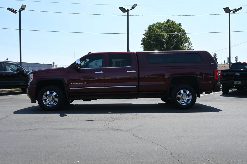 Used 2016 GMC Sierra 3500 Denali w/ Duramax Plus Package AWD/4WD image 4