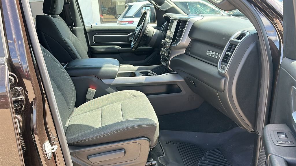 Used 2019 RAM 1500 Big Horn image 32