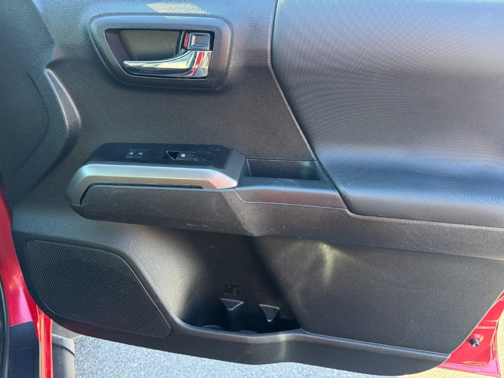Used 2023 Toyota Tacoma TRD Sport AWD/4WD image 19