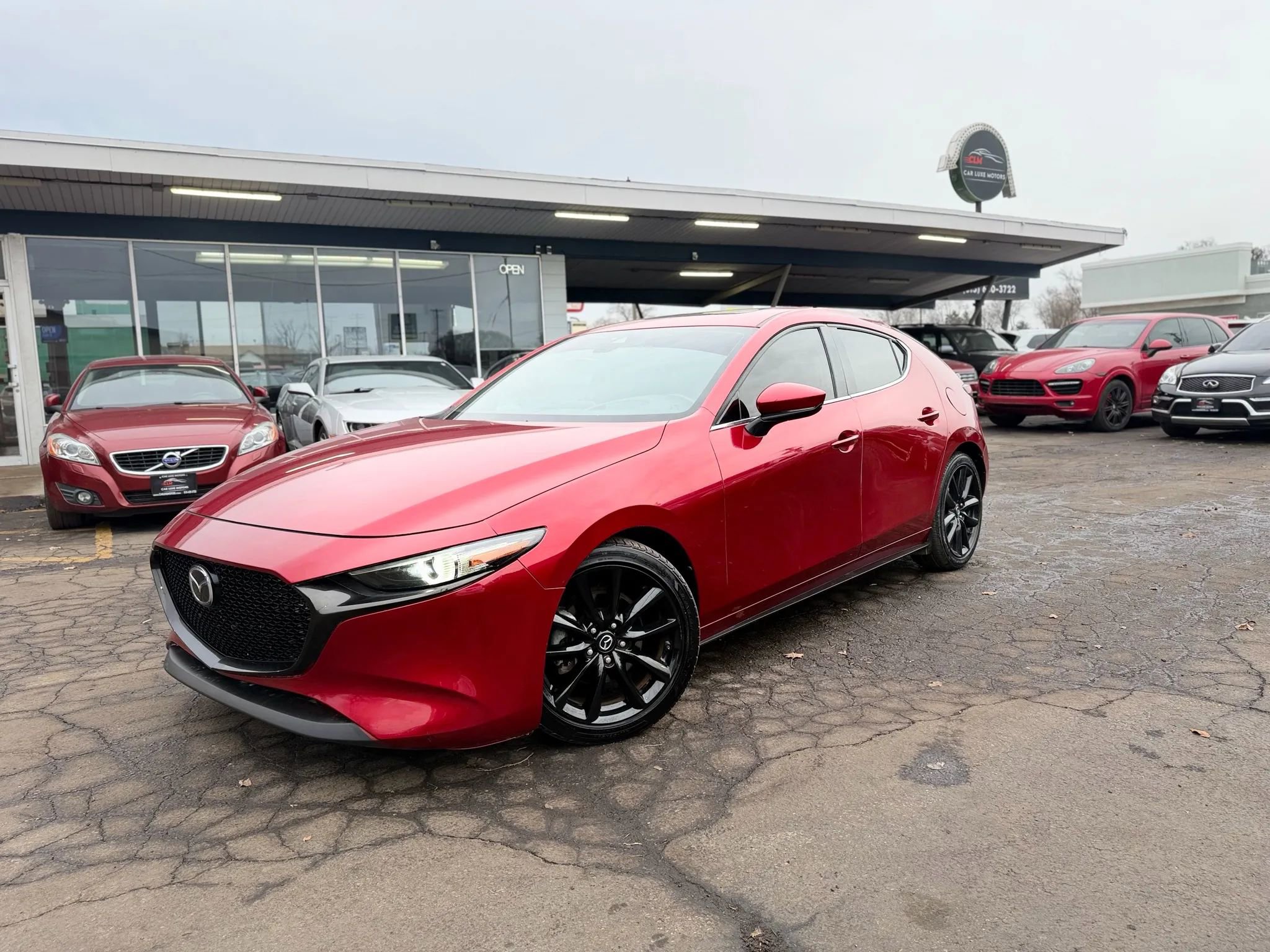 Used 2019 MAZDA MAZDA3 AWD Hatchback w/ Premium Pkg image 1