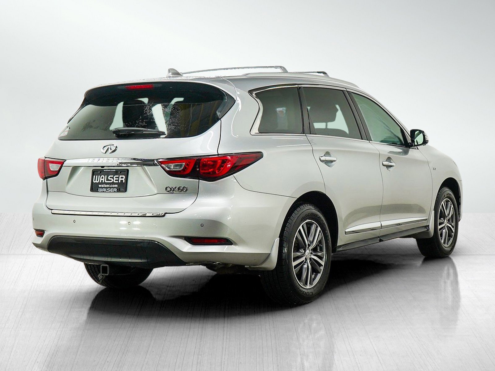 Used 2017 INFINITI QX60 AWD w/ Premium Plus Package image 5