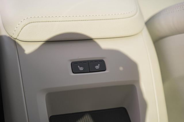 New 2026 Volvo XC60 T8 Ultra w/ Protection Package Premier image 35