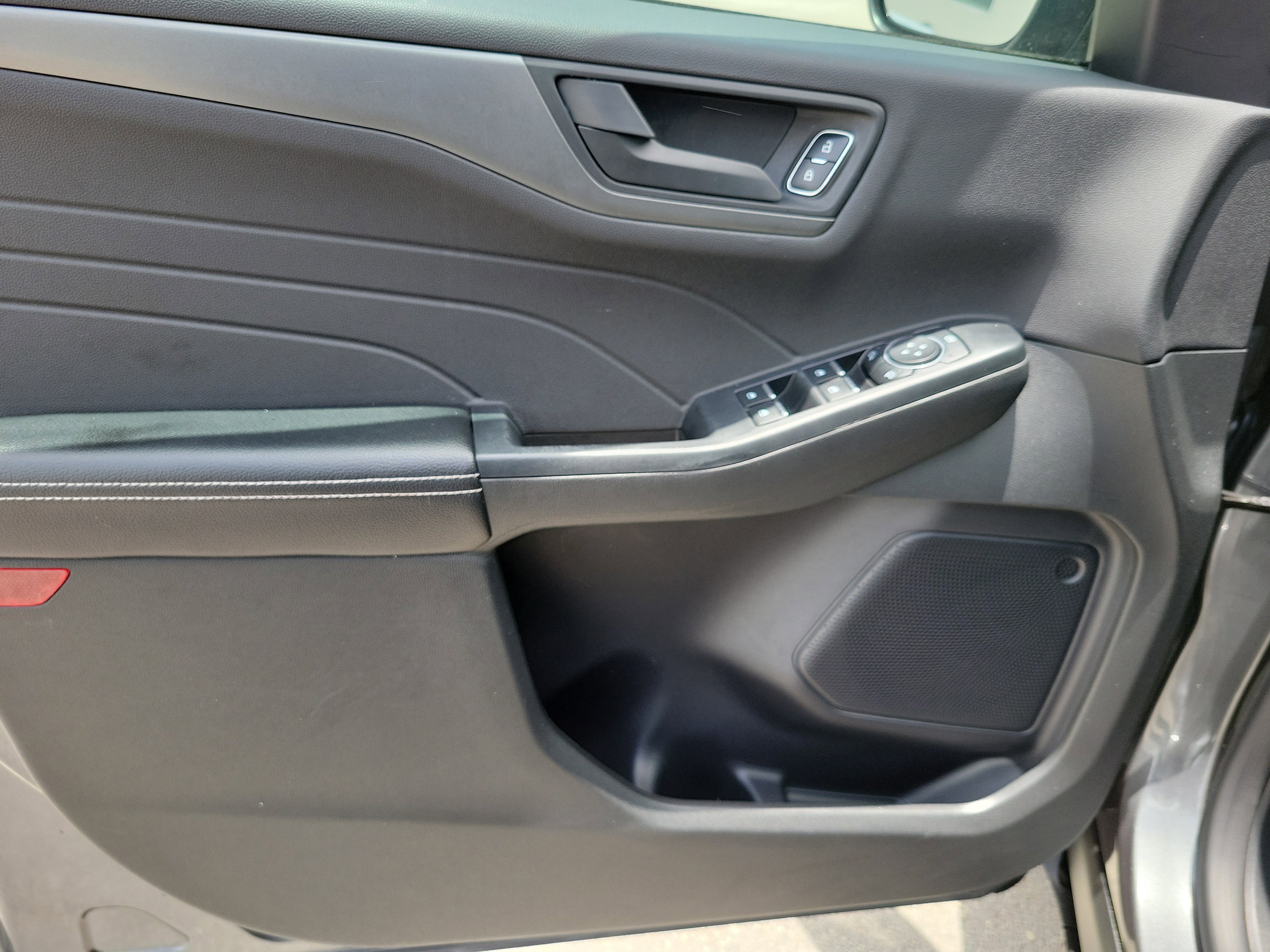 Used 2023 Ford Escape Active FWD image 26