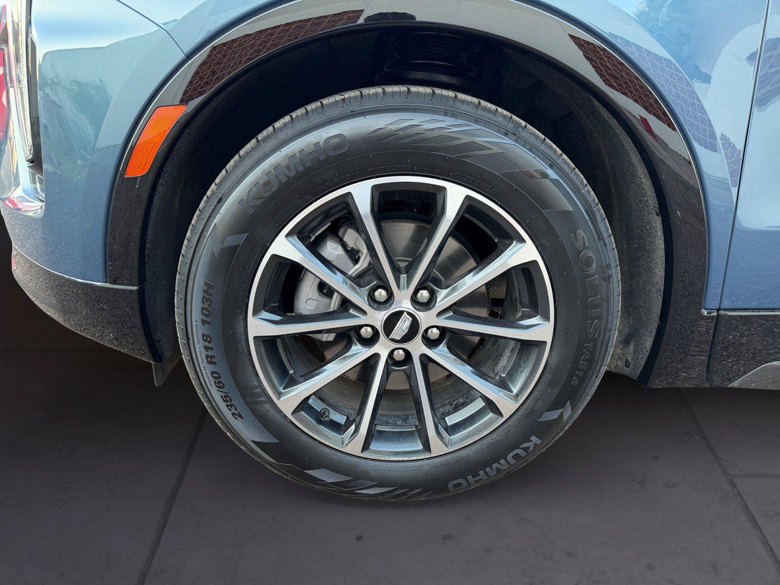 Used 2025 Cadillac XT4 Sport FWD image 14