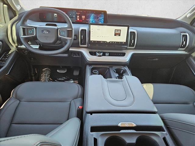 New 2025 Ford Expedition Active image 14
