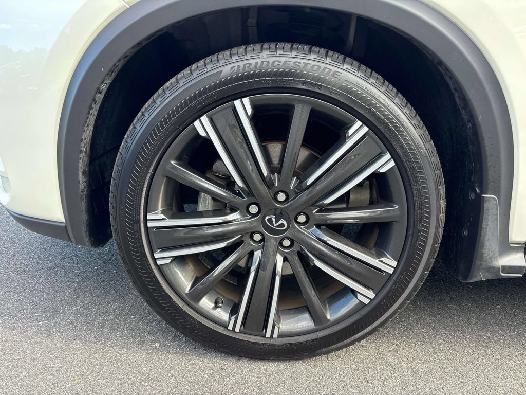 Used 2021 INFINITI QX50 Luxe w/ Appearance Package AWD/4WD image 9