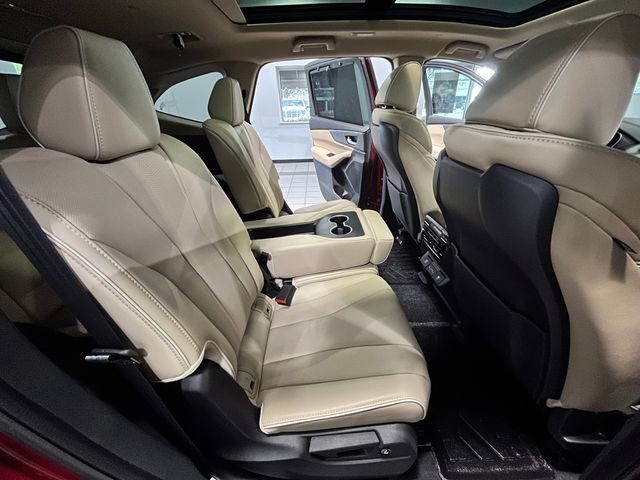 Used 2024 Acura MDX SH-AWD w/ Advance Package image 16