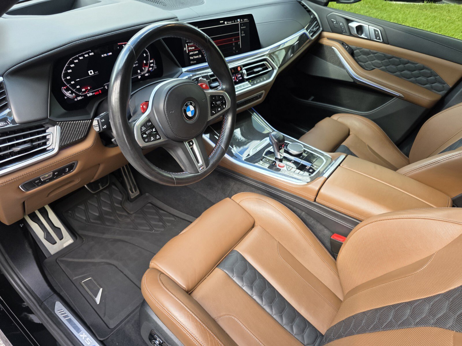 Used 2022 BMW X5 M w/ Executive Package AWD/4WD image 11