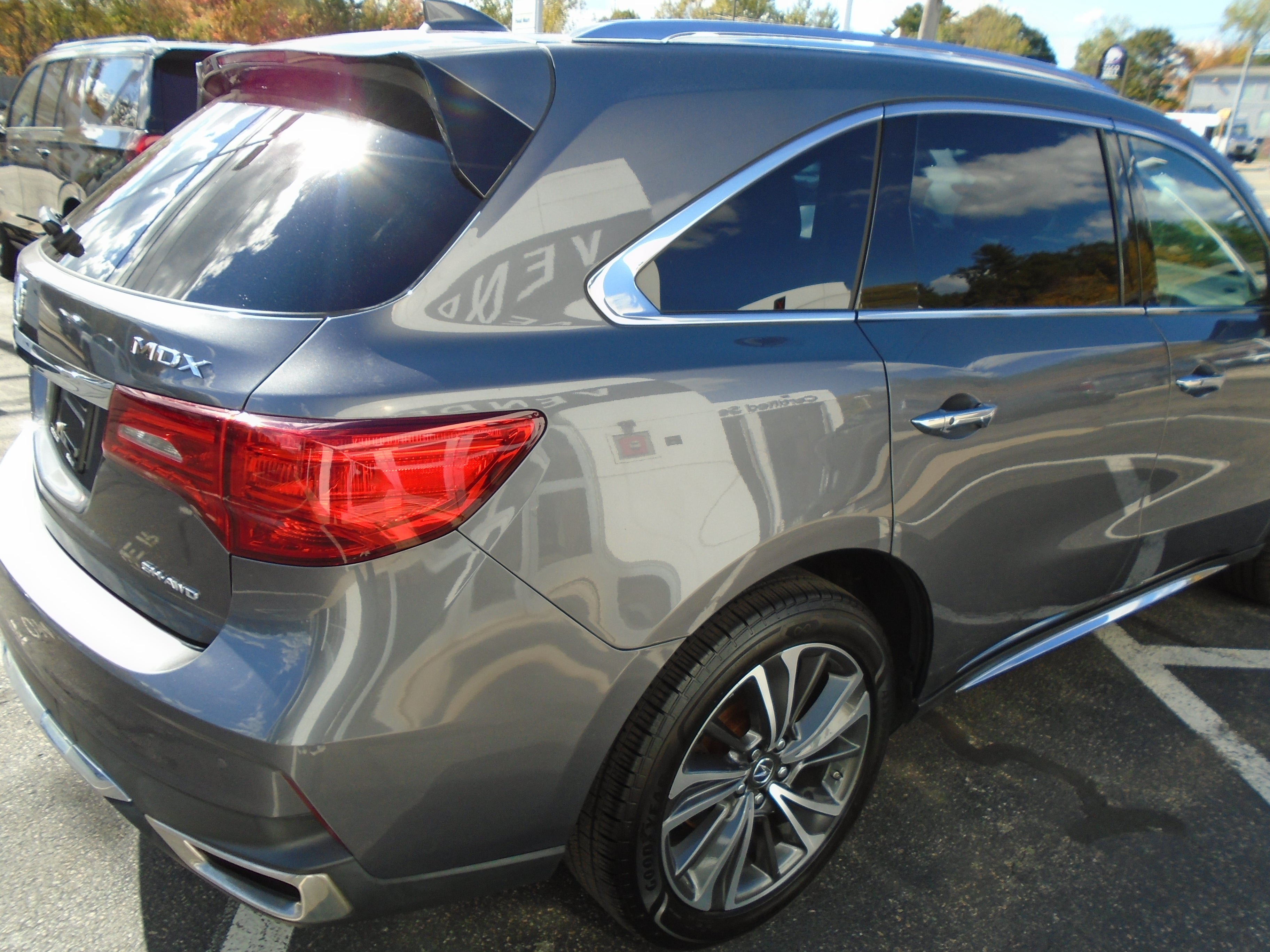 Used 2020 Acura MDX w/ Technology Package AWD/4WD image 14