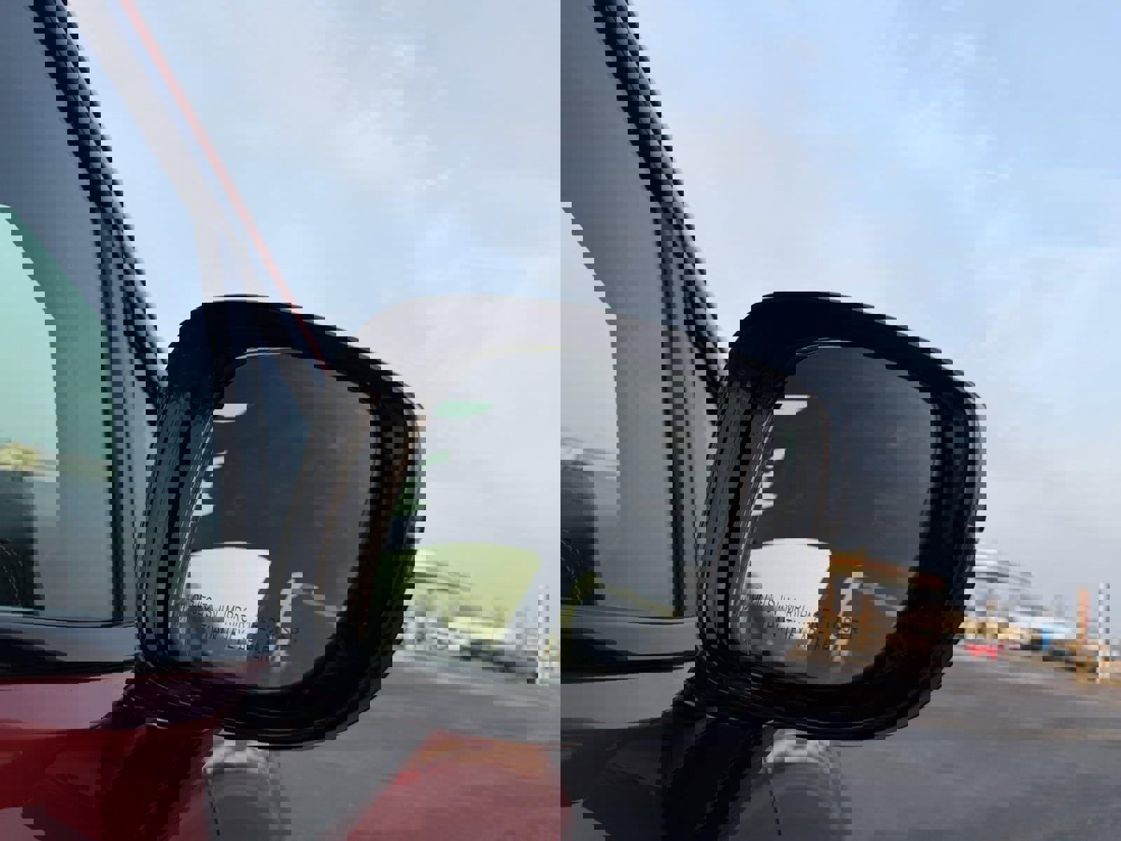 New 2026 Chrysler Pacifica Select image 4