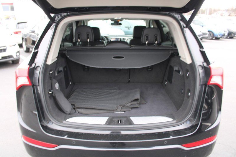 Used 2020 Buick Envision Premium w/ LPO, Cargo Package image 7